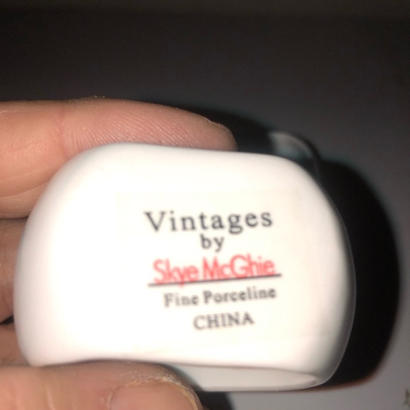 Skye McGhie Wine-Themed Ceramic Napkin Rings in original package- collectible - Picture 3 of 4